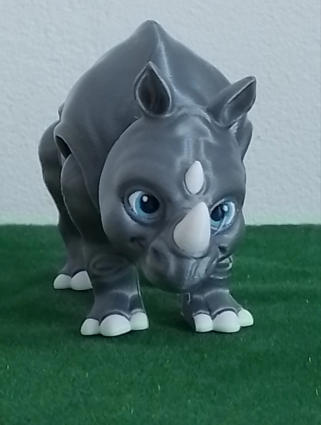 Rhinocéros multi couleurs